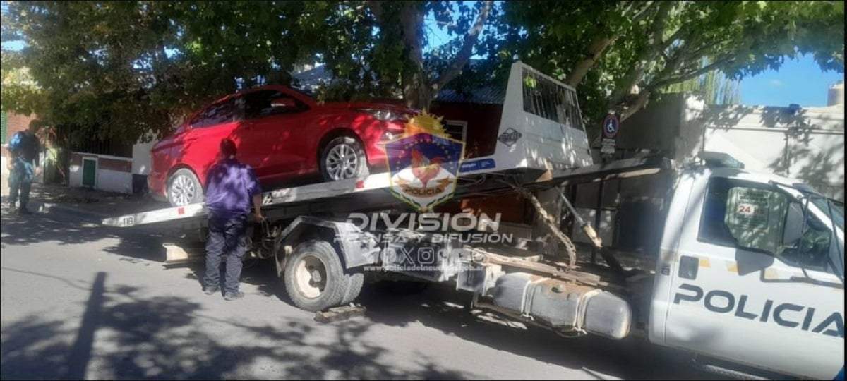 La policía secuestró el vehículo y lo trasladó a la sede policial. Fuente: (Policía de Neuquén)