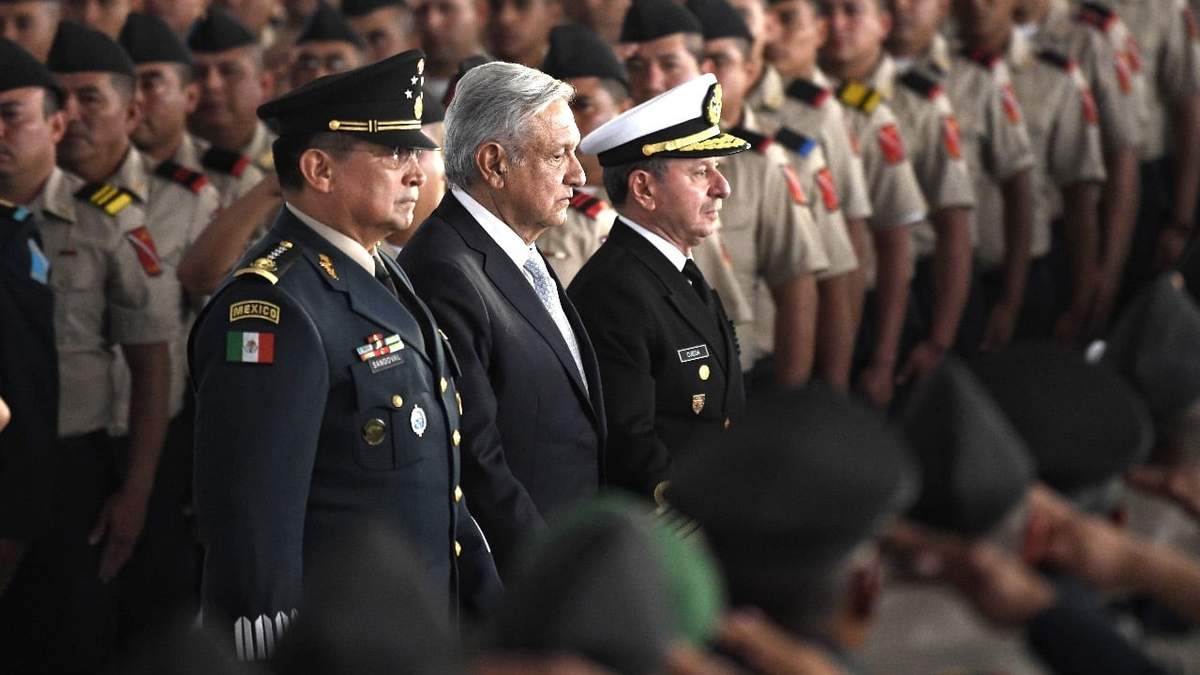 AMLO y los miltares. Más unidos que nunca