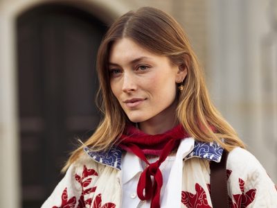 Cómo disimular las ojeras con un truco de maquillaje que cambia tu mirada