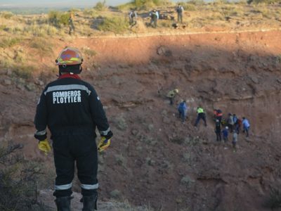 Impactante rescate en Plottier: un nene se cayó por la barda