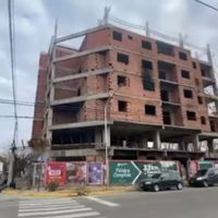 Vecinos del Centro Oeste de la capital de Neuquén, preocupados por la toma de un edificio abandonado