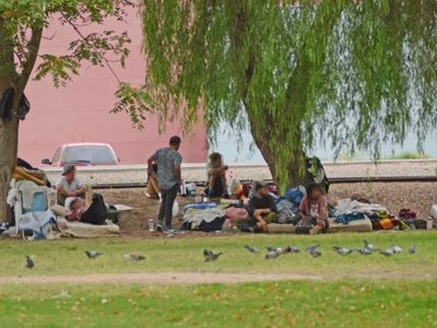 Advierten que cada vez son más las personas en situación de calle en Neuquén capital