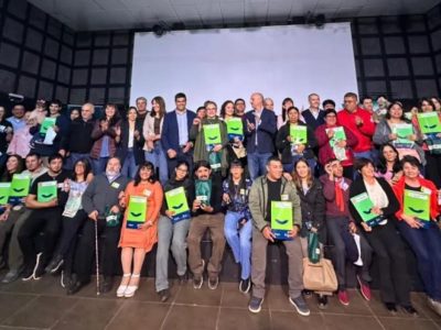 El gobierno provincial entregó 24 nuevas viviendas en Junín de los Andes
