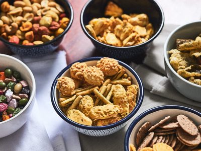 No gastés fortuna en Doritos, palitos ni otros snacks de bolsita: prepará este tan delicioso con lo que menos te imaginás