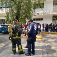 Desalojan escuela del IPN por derrame de sustancia