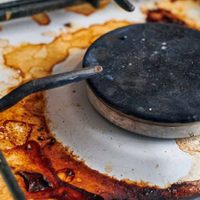 Dejá las hornallas de tu cocina como nuevas con este trucazo que te ahorra tiempo, dinero y dolores de cabeza