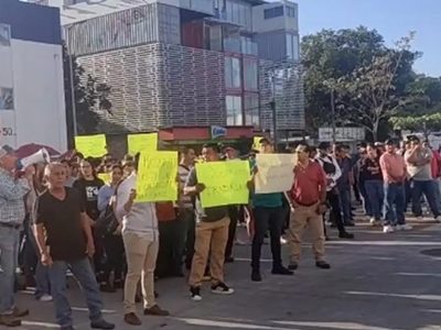 Mantienen disputa por el puerto de Manzanillo; denuncian competencia desleal