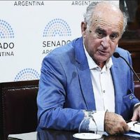 Oscar Parrilli puso en duda la aprobación de la Ley Bases en el Senado Nacional