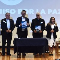 CEM da a conocer los puntos del "Compromiso por la Paz" que firmaron los candidatos presidenciales