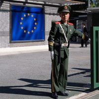 China alerta de la "remilitarización" de Japón: "amenaza la paz regional y global"