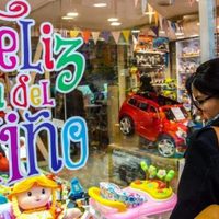 Día del Niño: la recesión económica golpeó al comercio neuquino con una caída del 15% en las ventas