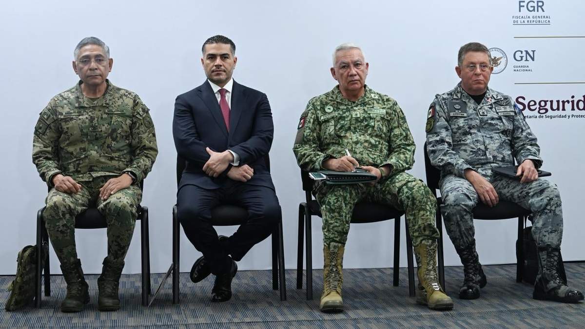Raymundo Pedro Morales Ángeles, Omar García Harfuch, Ricardo Trevilla Trejo y Hernán Cortés Hernández