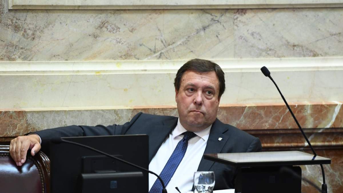 Alberto Weretilneck, senador nacional por Río Negro. Fuente: (Twitter)