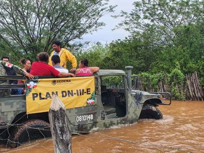 'Cristobal” avanza en el sureste dejando inundaciones, deslaves y cortes carreteros