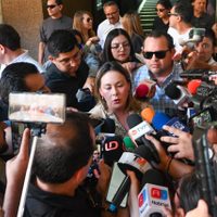 Yeraldine Bonilla evade hablar sobre ausencia de Eneyda Rocha en evento del DIF Sinaloa