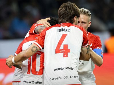 Estudiantes venció a Central Córdoba, uno de los equipos "amigos", y es semifinalista