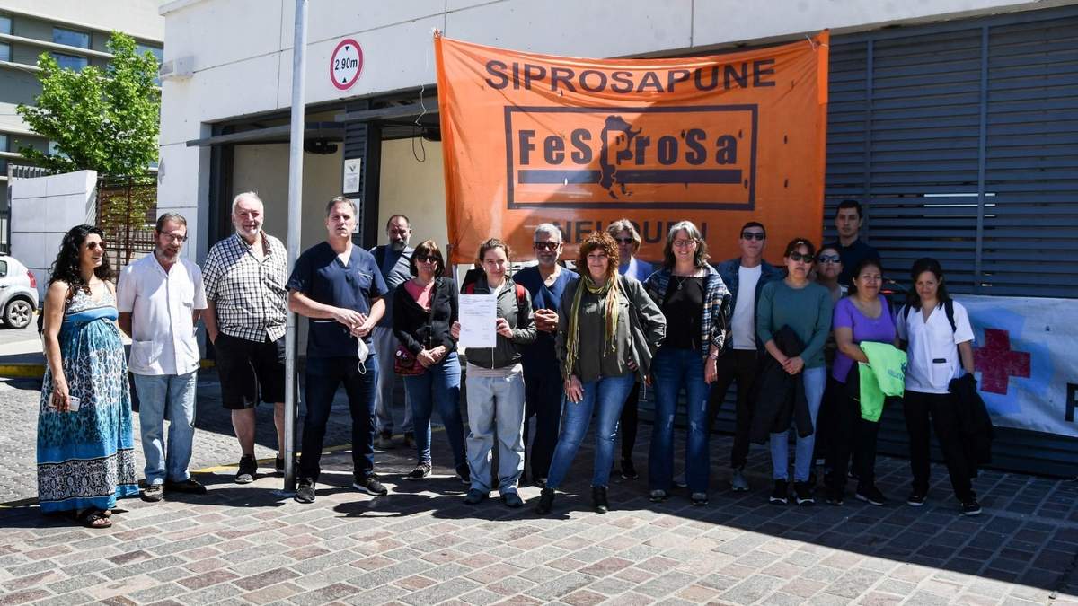 Representantes de Siprosapune. Fuente: (Facebook)