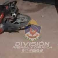 Demoraron a una pareja en Cutral Co que circulaba en una moto robada y portaba un arma casera