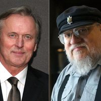 George R.R. Martin y John Grisham demandan a la desarrolladora de ChatGPT por "robo"