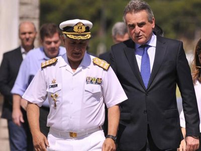 Rossi sobre el ascenso post mortem de los 44 submarinistas: es un "merecido acto de reparación"