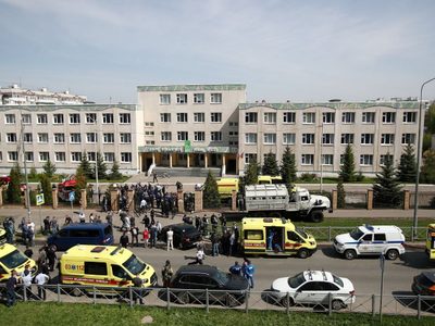 Tiroteo en una escuela en Rusia deja ocho muertos, siete de ellos menores de edad (Video)