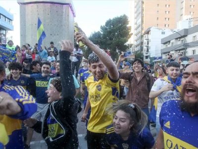 Importante operativo de seguridad en Neuquén a la espera de los festejos de hinchas de Boca