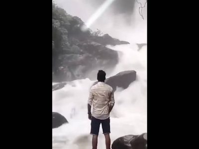Tiktoker murió tras resbalar y caer en unas cataratas (Video)