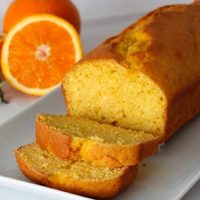 El bizcochuelo de naranja más jugoso: sin leche, sin gluten, sin azúcar y con un ingrediente inesperado