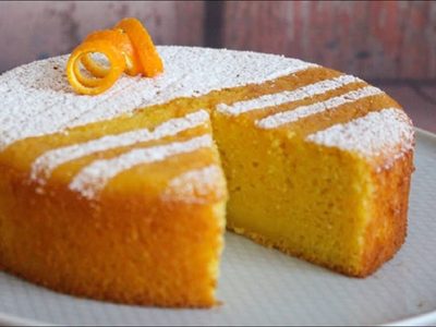 Aprovechá las naranjas que están baratas con esta receta fácil de bizcochuelo sin horno y lleno de sabor casero