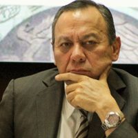 Legalización de la mariguana, factor para combatir al crimen organizado: Zambrano