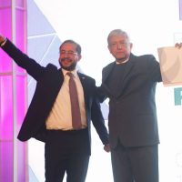 'El PES no es la ultraderecha”, dice AMLO al defender su alianza
