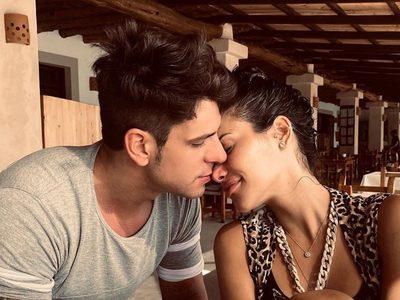 Entre viajes soñados y costosos regalos, nadie frena a la pareja de Diego Matamoros y Carla Barber