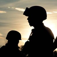 México ha tenido 20 años de "estrategia fallida" por la militarización: Amnistía Internacional