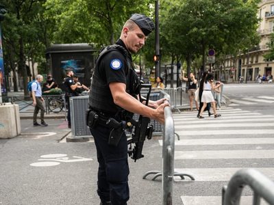 Francia acusa a joven de planear atentado terrorista a pocos días de los Juegos Olímpicos
