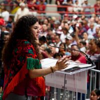 ¿Fuego amigo? Luisa Alcalde llama a “pintar de guinda” entidad que gobierna el Partido Verde