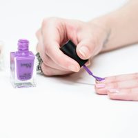Estos colores de esmalte son un sí rotundo: combinan con todo y siempre quedan bien