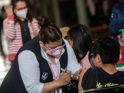 México rebasa por primera vez en noviembre los 4 mil contagios diarios de covid-19