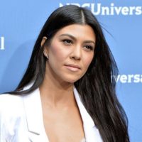 No puede tener 41: Kourtney Kardashian se mostró al natural y dejó a todos en shock