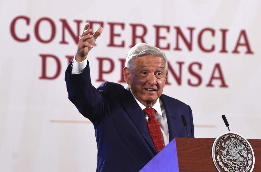 El presidente en su conferencia matutina del 9 de agosto