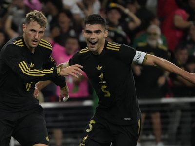 Con gol agónico de Santiago Giménez, México rescata empate ante Corea del Sur rumbo al Mundial