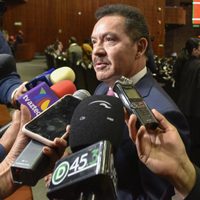 Mier Velazco se desborda: reconoce a Moreira, “Alito” y llama “valiente” a Yolanda de la Torre