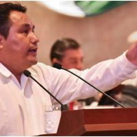 Paciente rocía cloro e insulta a un médico en Oaxaca