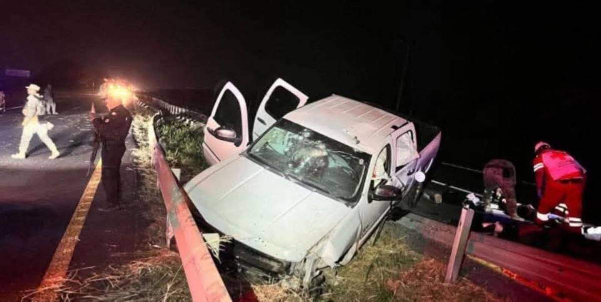 Vehículo atacado a balazos, presuntamente por fuerzas de seguridad, en la carretera Tampico-Mante