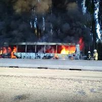 Conmoción en Allen: cómo y por qué se incendió un colectivo