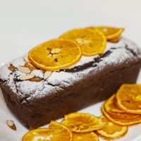 Budín bicolor de naranja con chocolate: una combinación única para tu próxima merienda dulce