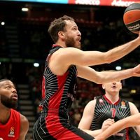 Olimpia Milano ganó sobre el filo de la chicharra en la Euroliga