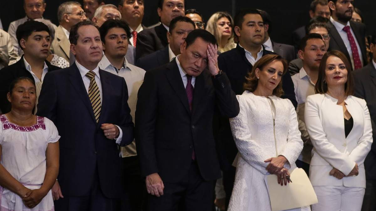 Eruviel Ávila, Osorio Chong, Claudia Ruíz Massieu. Salida en bloque