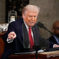 Trump ordena cortar todos los lazos comerciales de EU con España por desacuerdos sobre la OTAN