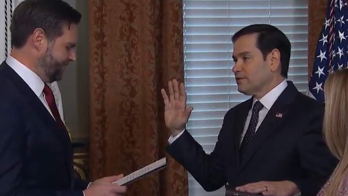 Marco Rubio jura como secretario de Estado