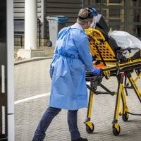 Hospitales saturados en Países Bajos: suspenden la atención no esencial